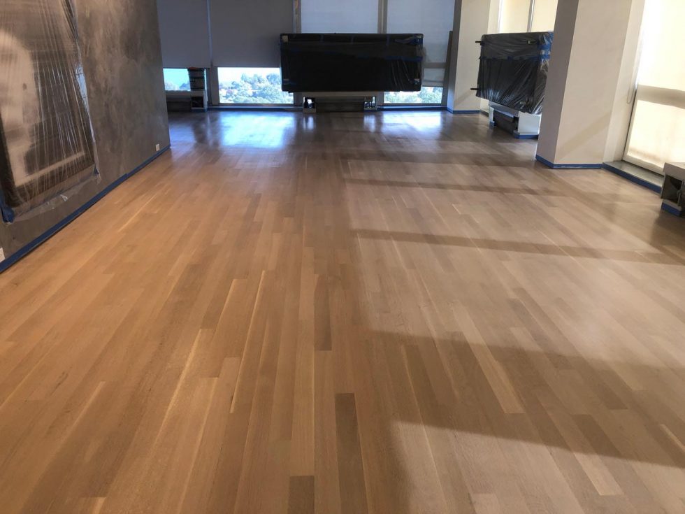 White Oak Wood Floor With Country White Stain Midwest