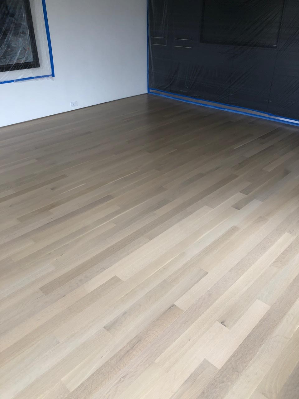 White Oak Wood Floor With Country White Stain Color - Midwest Hardwood